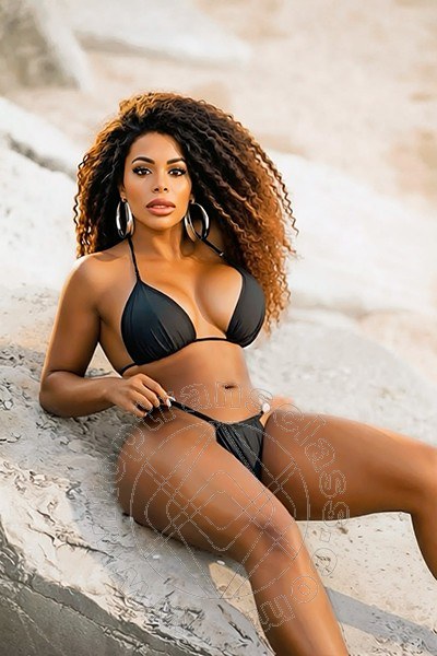 Sandra Ravach  MARINA DI MONTEMARCIANO 3341547195
